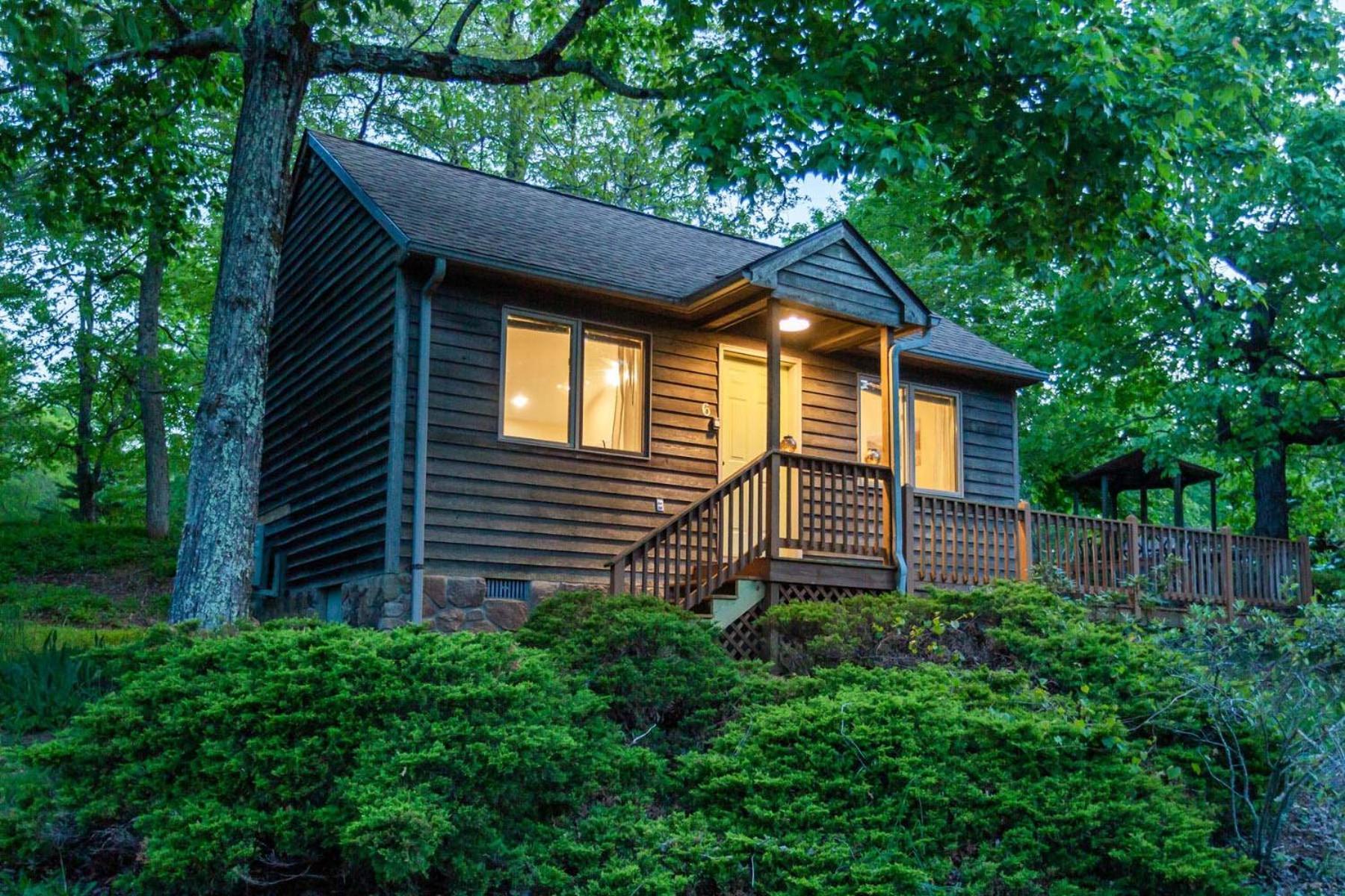 Love Ridge Mountain Lodging Lyndhurst エクステリア 写真